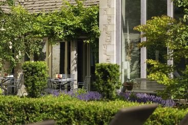 هتل Calcot  & Spa