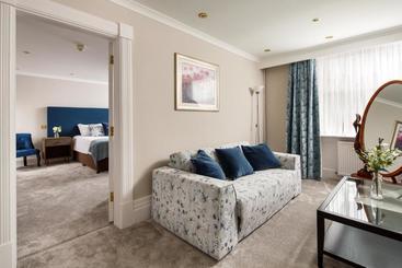 هتل Mercure Burton Upon Trent Newton Park