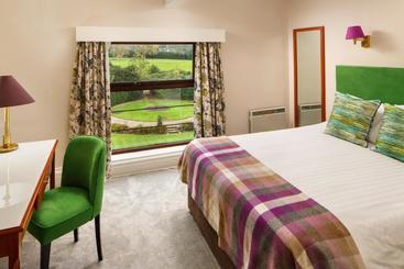 هتل Mercure Burton Upon Trent Newton Park