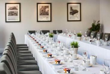 هتل Doubletree By Hilton Coventry