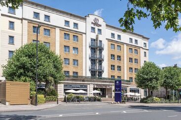 هتل Doubletree By Hilton London Angel Kings Cross