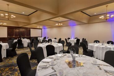 Coast Prince George Hotel By Apa