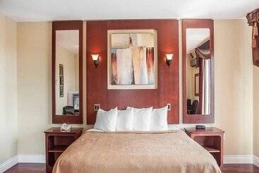 Quality Hotel Fallsview Cascade