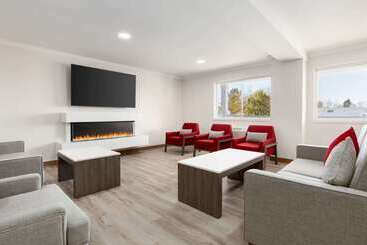 فندق Ramada By Wyndham Miramichi New Brunswick