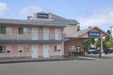 هتل Travelodge By Wyndham Edmonton Airport