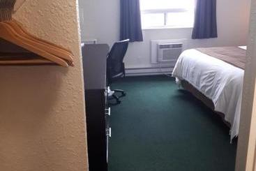 هتل Westwood Inn  And Indoor Water Park