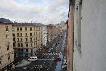 هتل Bertrams