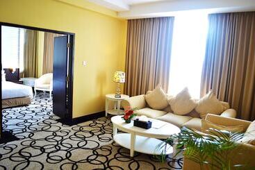 هتل New Saphir Yogyakarta