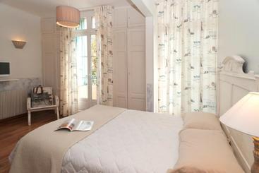 هتل Hôtel La Bona Casa