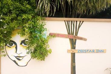 Pensión Zeestar Inn