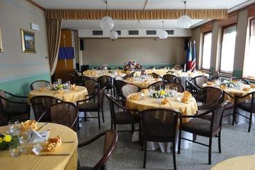 هتل Villa Reale