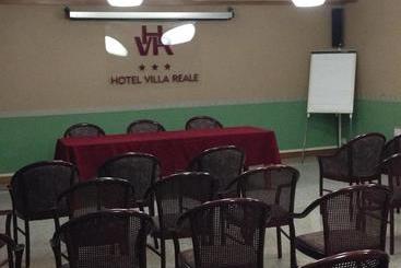 هتل Villa Reale