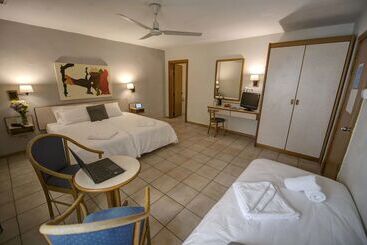 هتل Sliema Chalet