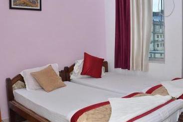پانسیون Satiya Guest House