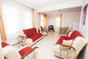 Yalcinkaya Apart