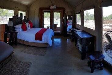 فندق Ouklip Game Lodge