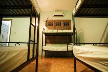 Lux Pillow Hostel   City Centre