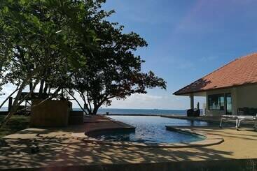 ツーリストアパートメント Heaven Beach Resort