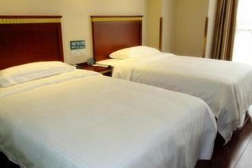 هتل Greentree Inn Jiangxi Ganzhou Municipal Government Business