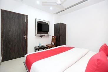 هتل Royal Blue By Oyo Rooms