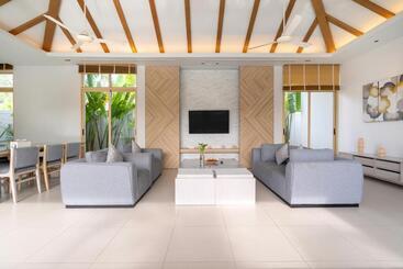 آپارتمانهای توریستها Himmapana Villas   Sha Extra Plus