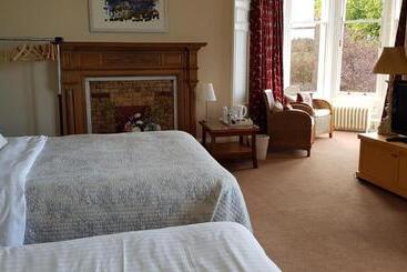 Pansiyon Arden House Rooms With Continental Breakfast