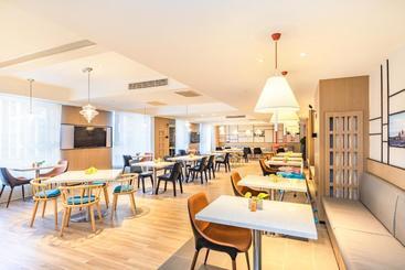 Atour Hotel Qingdao Airport Chengyang Wanxianghui