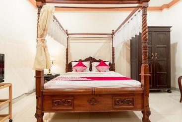 هتل Huber Apartment By Oyo Rooms