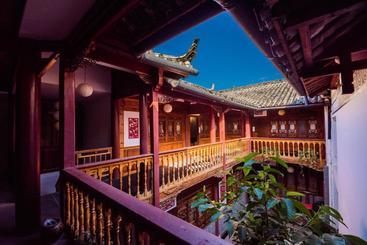 هتل Orchid Land Boutique Inn