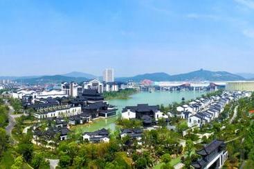 هتل Wanda Vista Wuxi