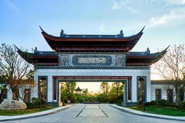هتل Wanda Vista Wuxi