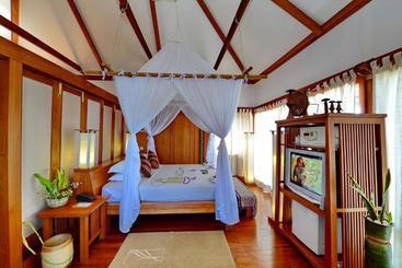 Myanmar Treasure Resorts Inle