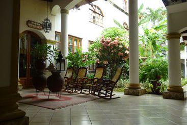 Alhambra Hotel