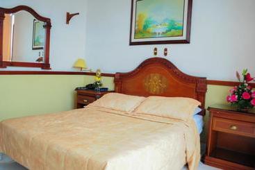 هتل Quinta Avenida