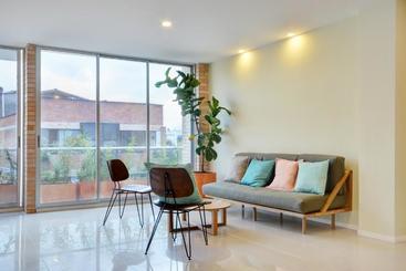 Manila House