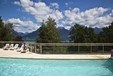 Курорт Village Club Les Balcons Du Lac D Annecy   Neaclub