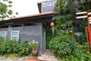 هتل Phuket Botanic Resort