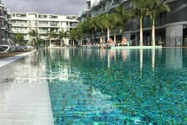 Aqua Luxury Suites Los Cristianos