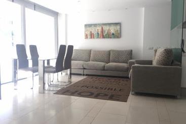 Aqua Luxury Suites Los Cristianos