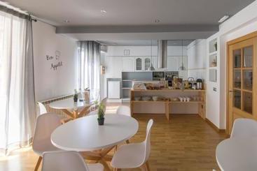 تختخواب و صبحانه Tinto Dreams Hostel