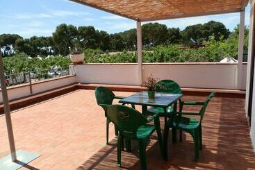 هتل Camping Clarà