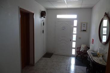 Rickaty Lodge Bed And Breakfast, Hotel De Aeropuerto, Plane Spotting Hotel, Las Palmas Airport, Gran