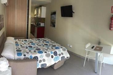 Apartamentos Turísticos María Guerrero