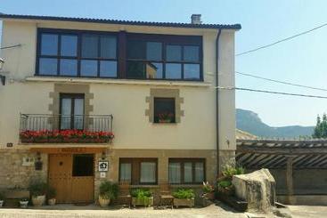 Casa Rural Basaula