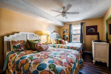 Phoenix East Ii 2031 By Meyer Vacation Rentals