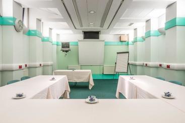 هاستل Lse Rosebery Hall   Campus Accommodation