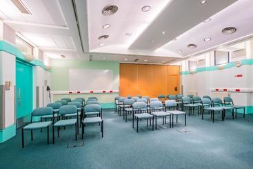 هاستل Lse Rosebery Hall   Campus Accommodation