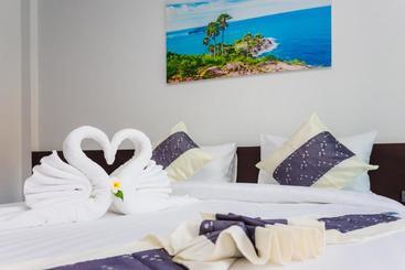 هتل The Retreat Khaolak Resort   Sha Extra Plus
