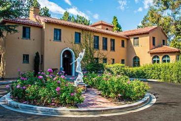 The Paramour Estate