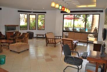 هتل Parkview Inn